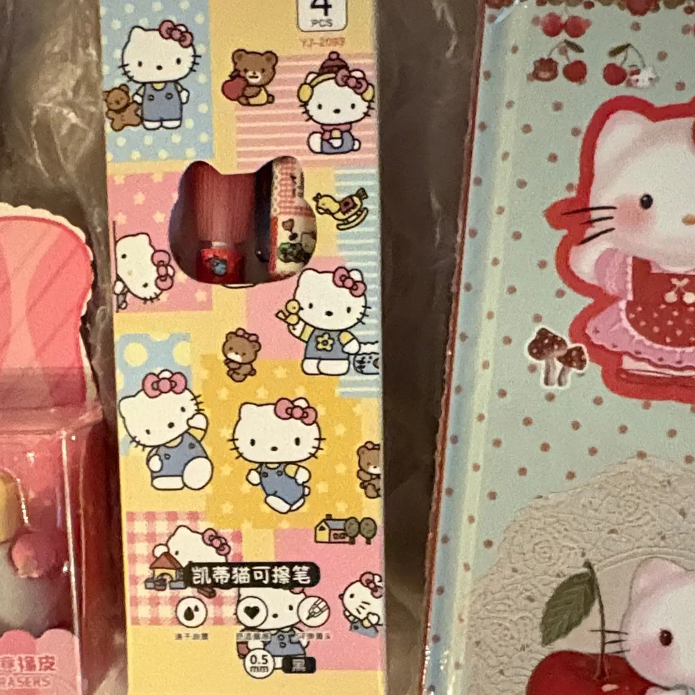 Hello Kitty Pink and Purple . Five‎ piece bundle set